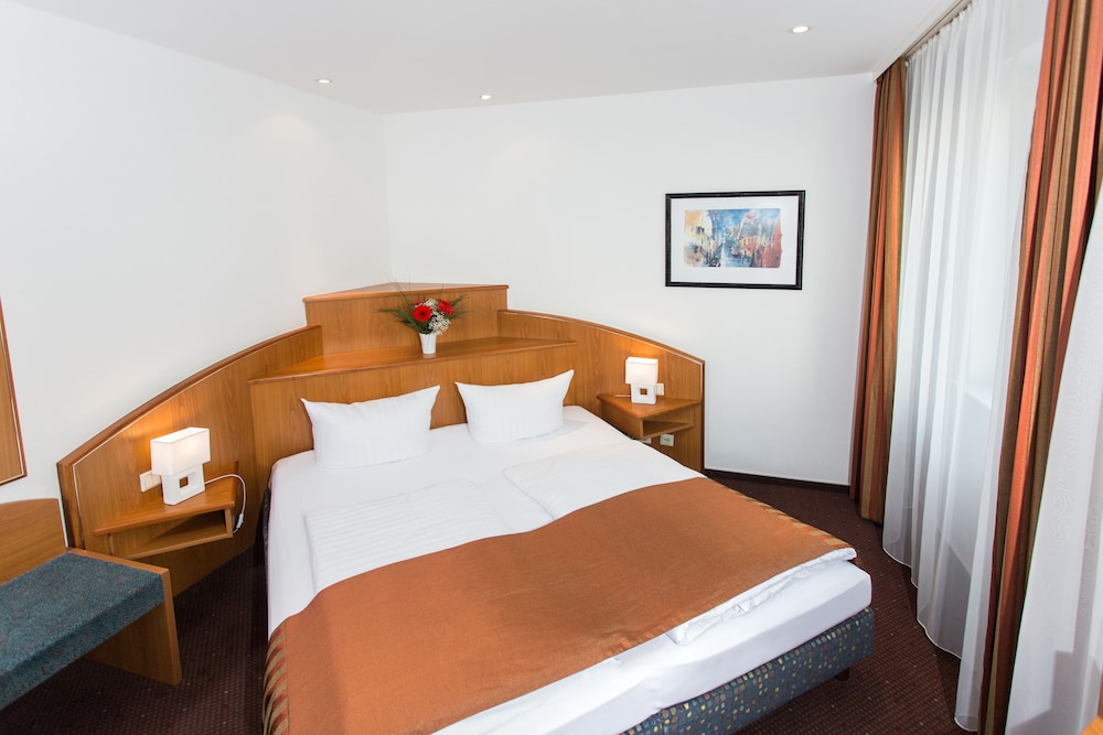 Hotel Condor 18/41
