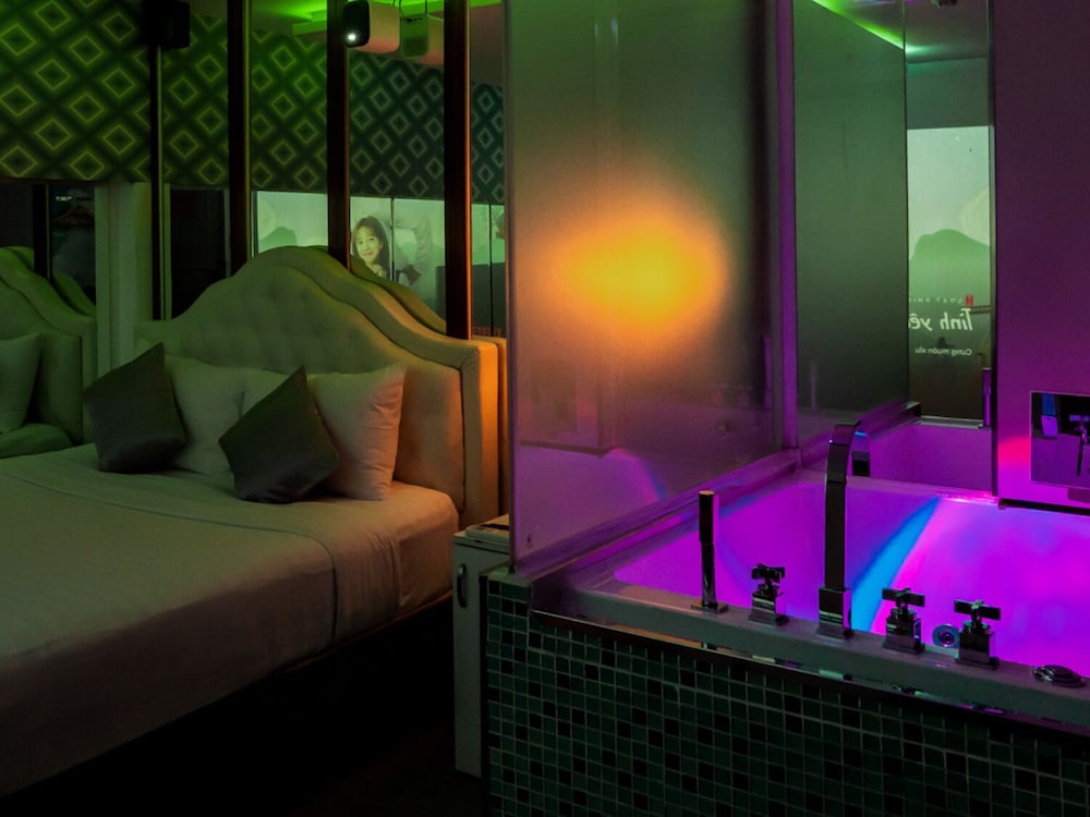 Cupid Hotel 56/72