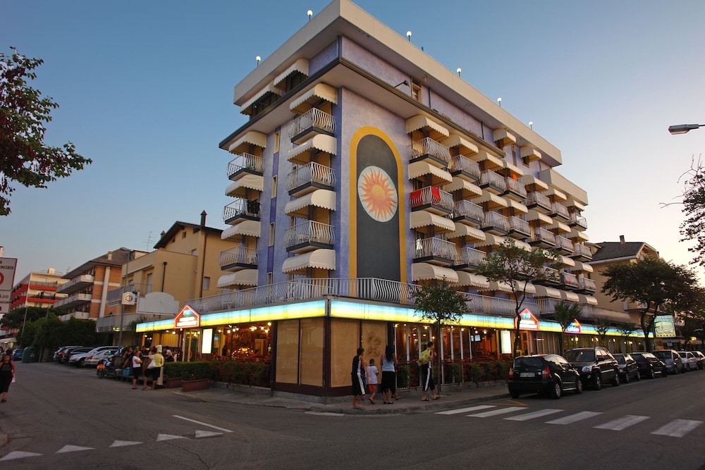 Christian Hotel 28/33