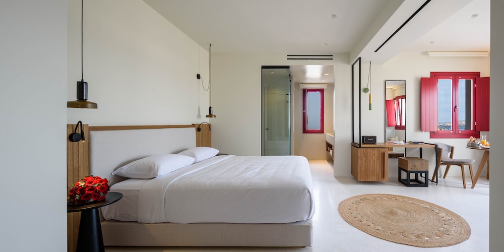 Potnia Theron Suites 32/79