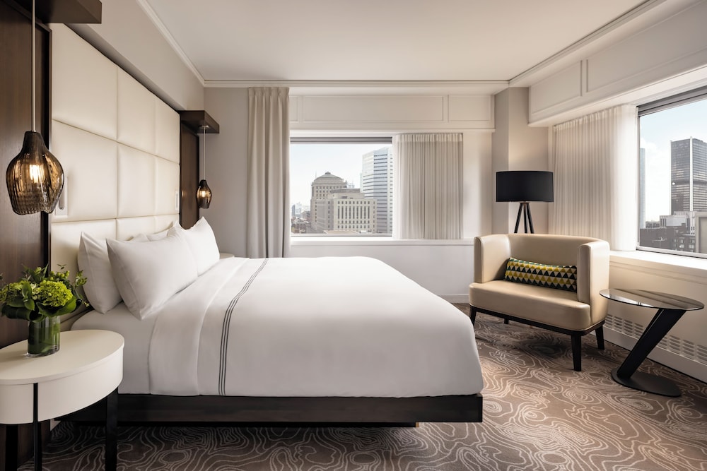 Fairmont The Queen Elizabeth 21/71