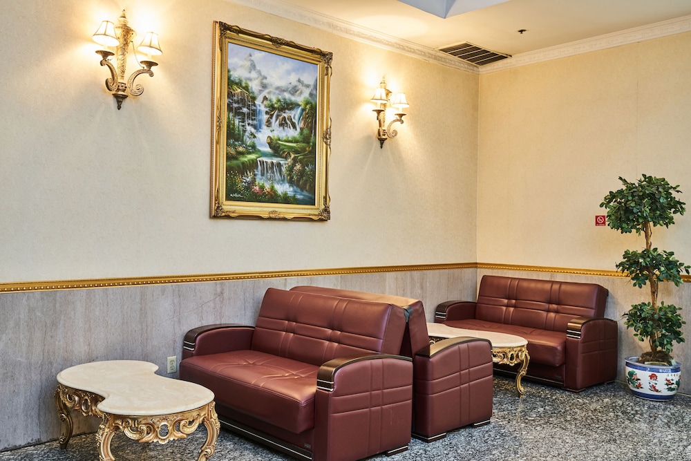 Flushing Hotel 40/60