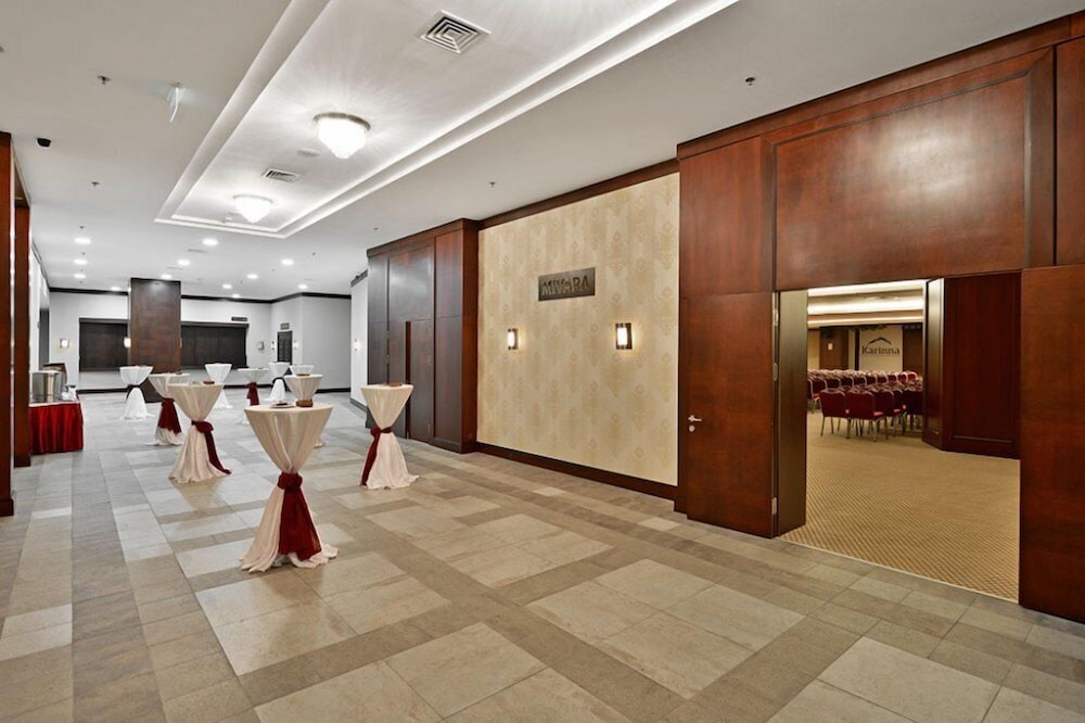 Karinna Convention And Spa 6/55