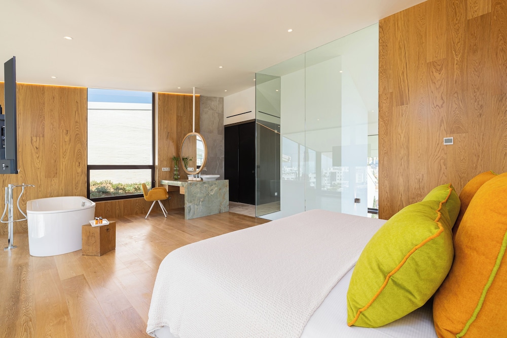 Leiro Residences 16/50