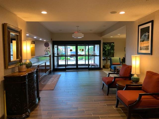 The Inn at Clinton 27/43