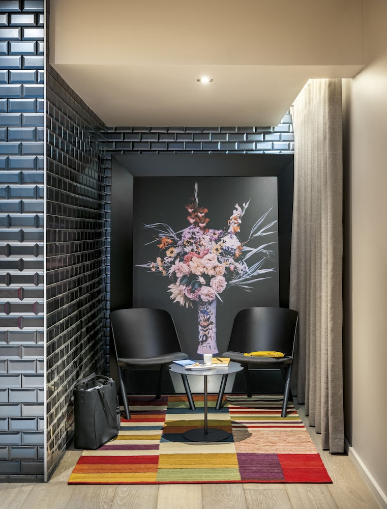 Lobby at OKKO Hotels Lyon Centre, LYON