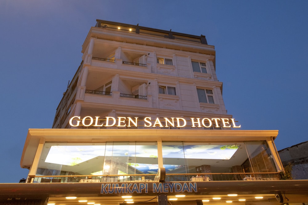 Golden Sand Hotel 1/35