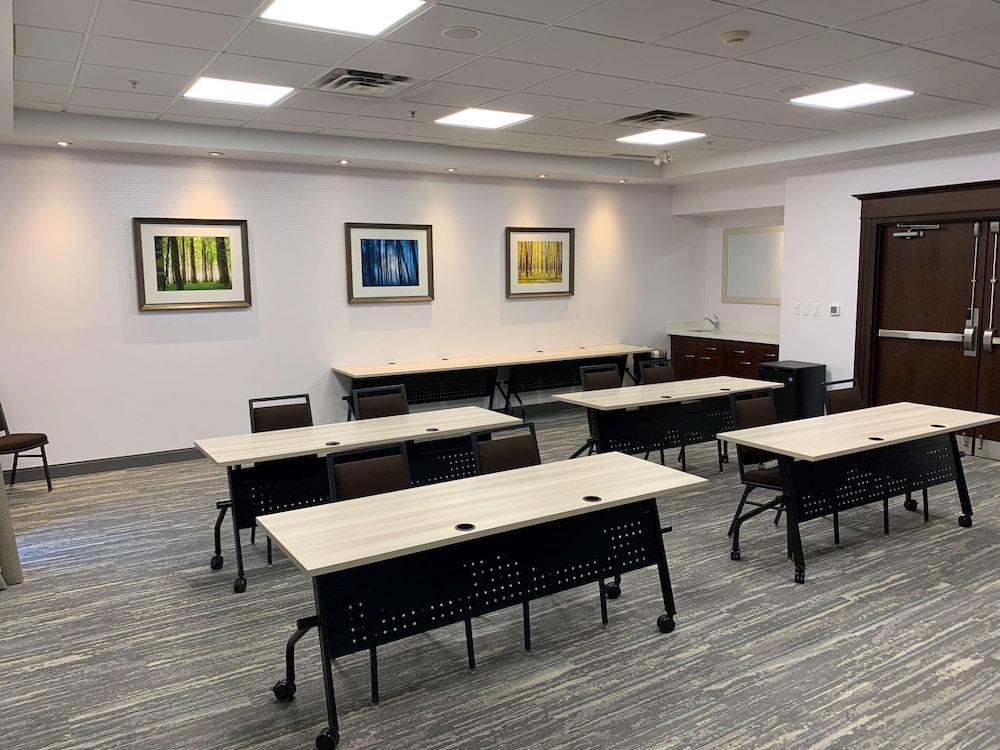 Hampton Inn by Hilton London 37/39