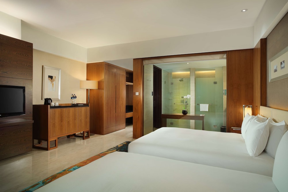 DELUXE, 2 QUEEN BEDS, PANORAMIC VIEW