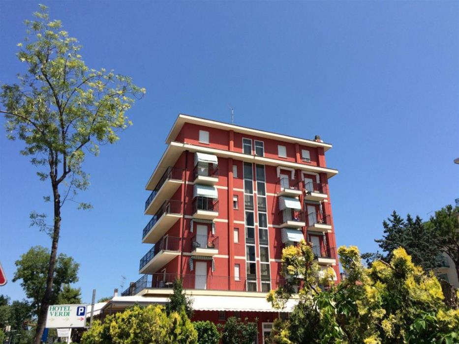 HOTEL ROBY 2/22