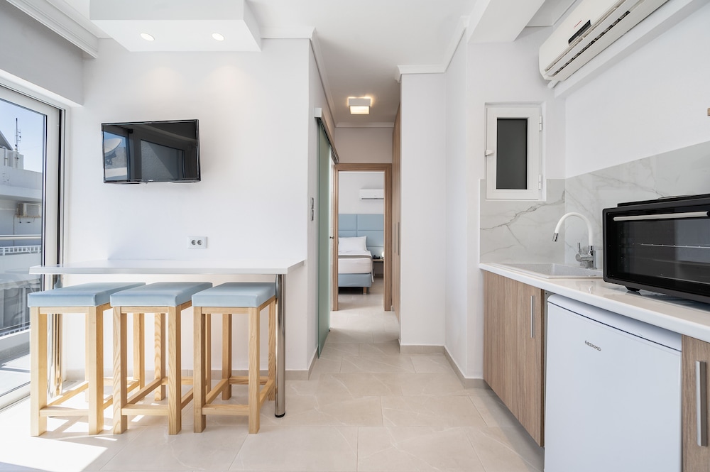 Poseidon Hotel 28/50