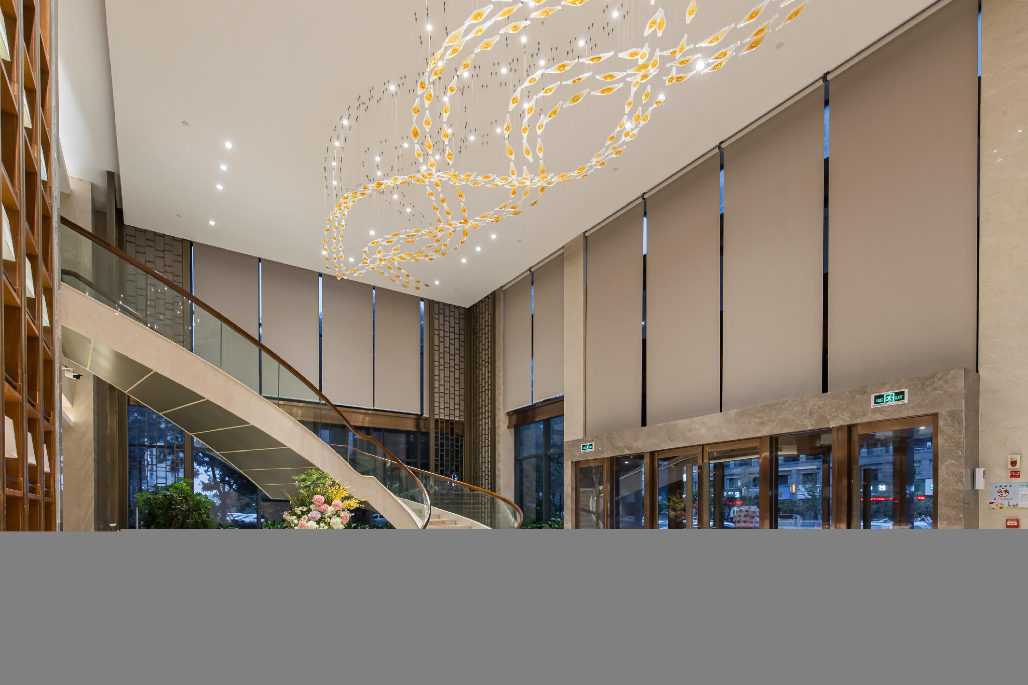Dongfang Mingzhu Hotel 7/24