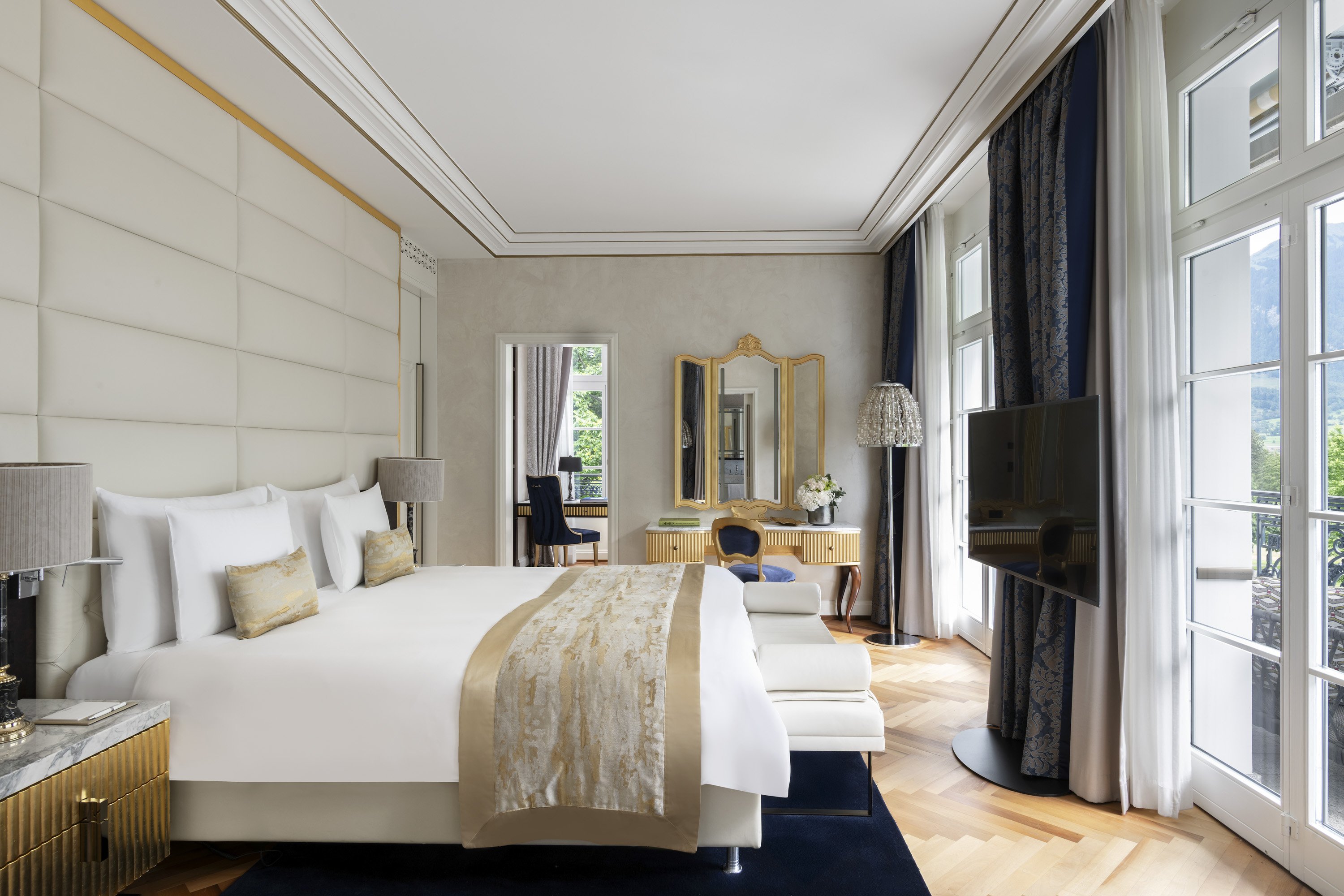 Suite, King Bed