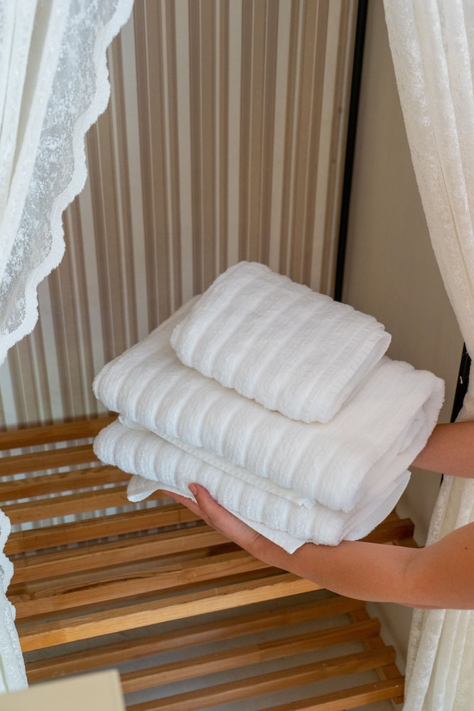 Cunda Battalos Kucuk Otel 10/50