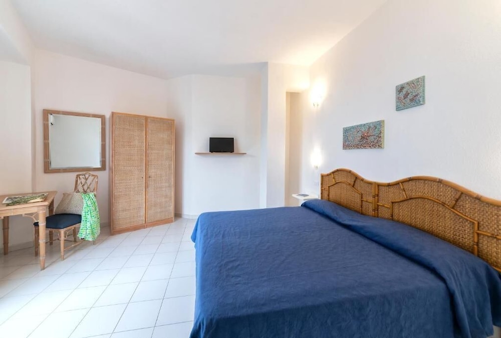 SUPERIOR, DOUBLE BED