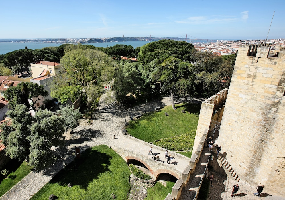 Solar Do Castelo 45/50