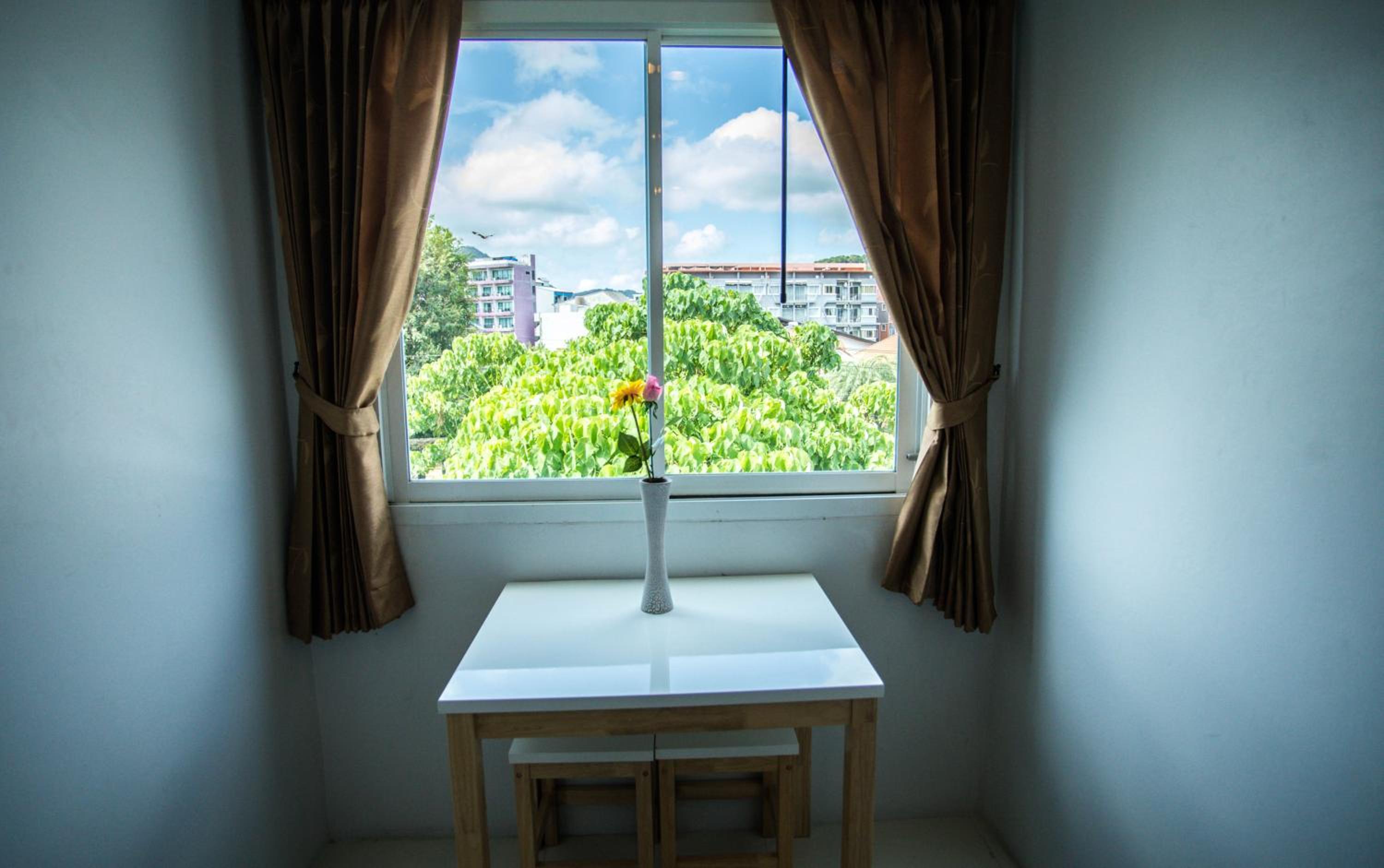 Bad Boys Guesthouse Patong 55/65