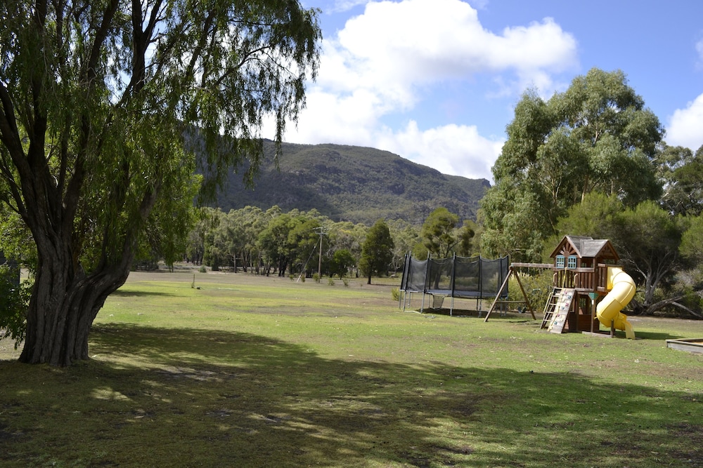 The Grampians Motel 66/69