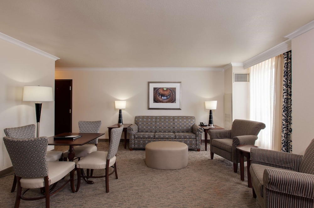 President Abraham Lincoln Springfield a DoubleTree by Hilton 30/52