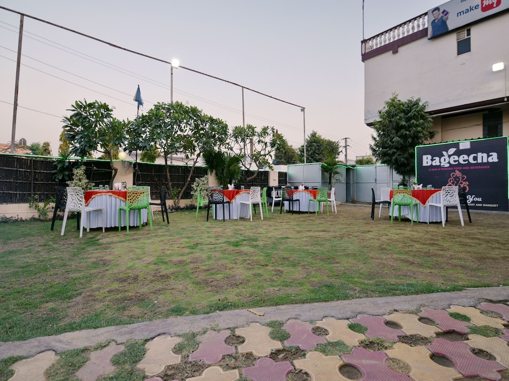 Classic 7 Hotel &amp; Restaurant 25/43