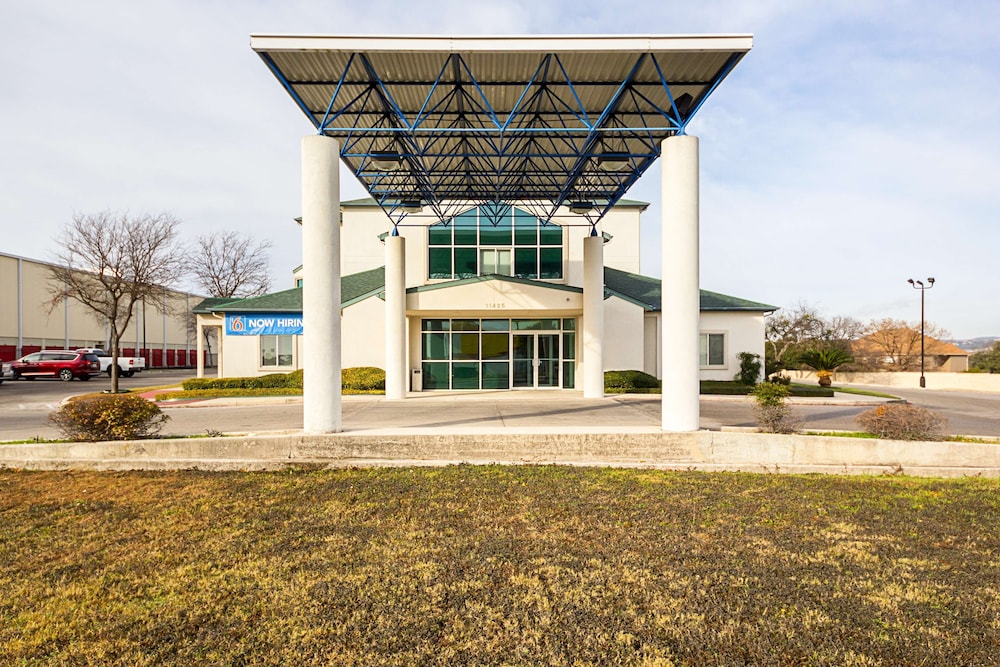Motel6 San Antonio, TX - Sea World North in SAN ANTONIO - TX