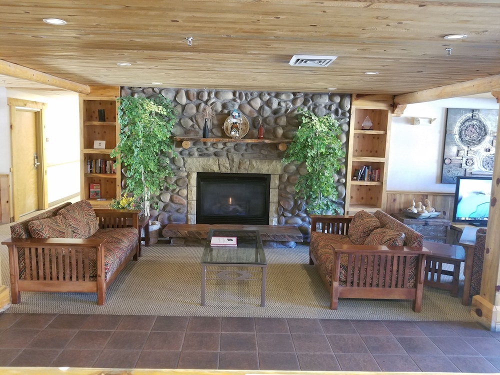RIVER CANYON LODGE 36/57