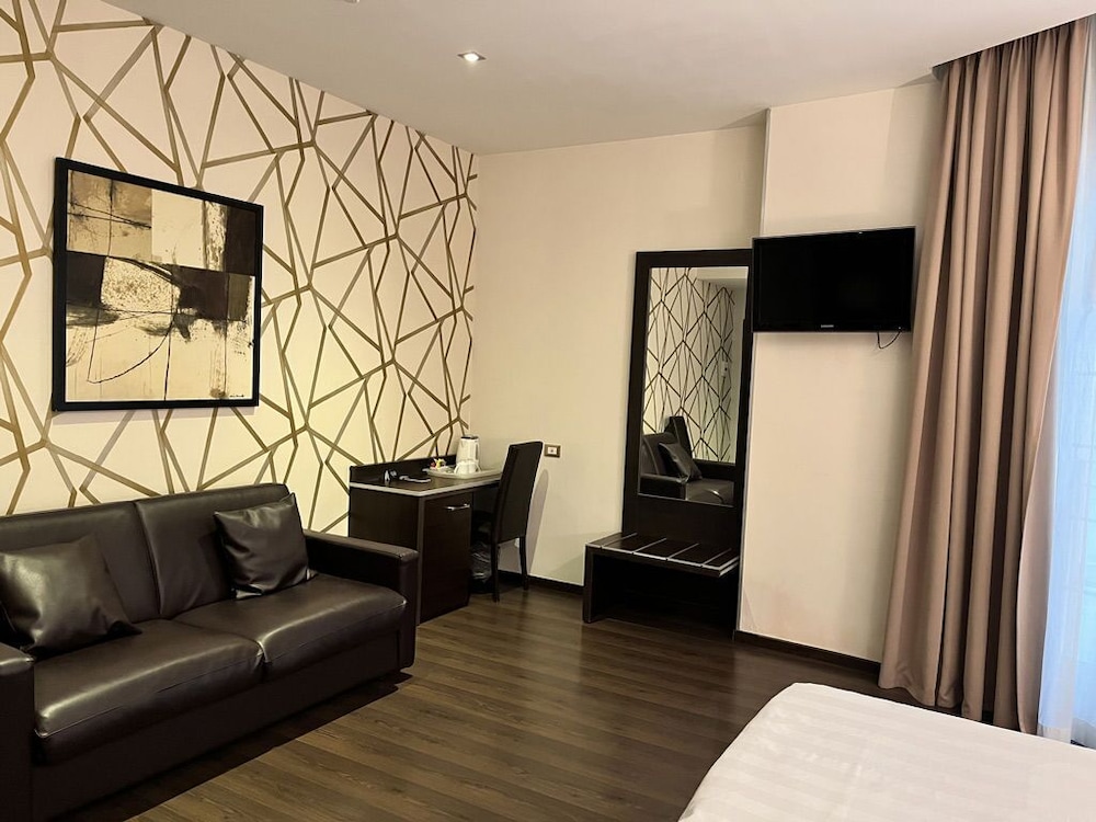 Catone District Hotel 36/60