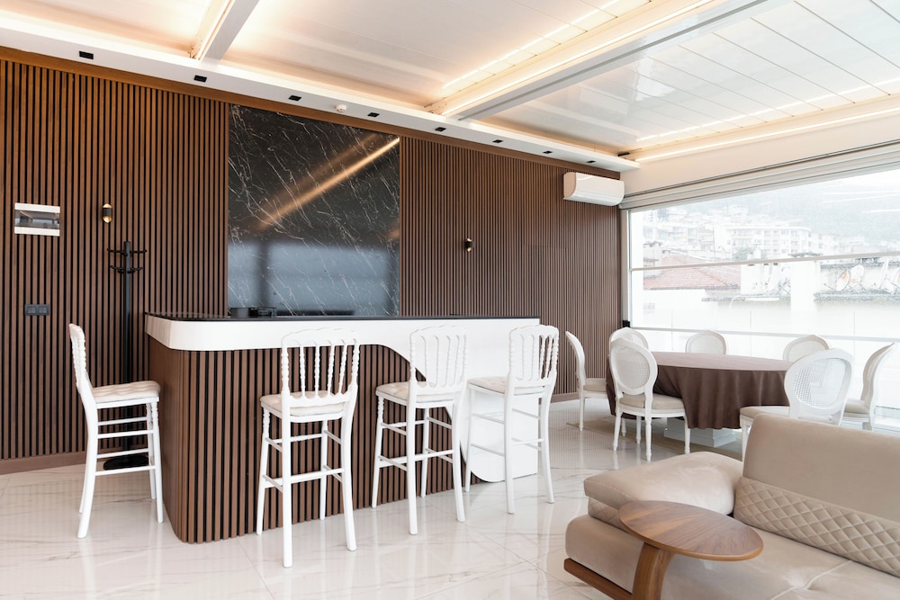 Golden Pearl Boutique Hotel - Adults Only 57/66