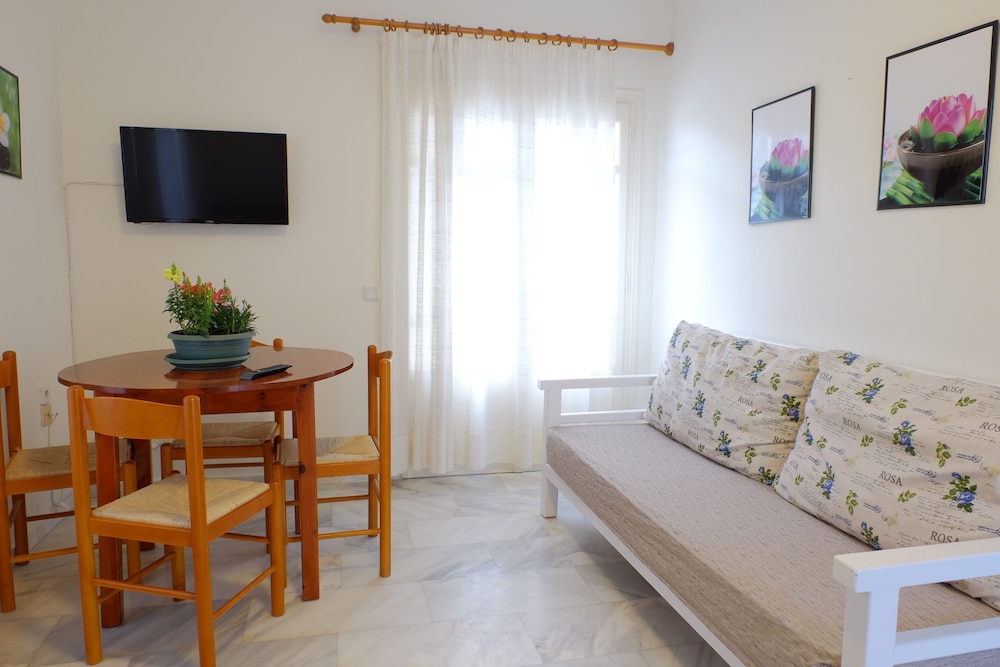 Dialinas Apartments 23/50