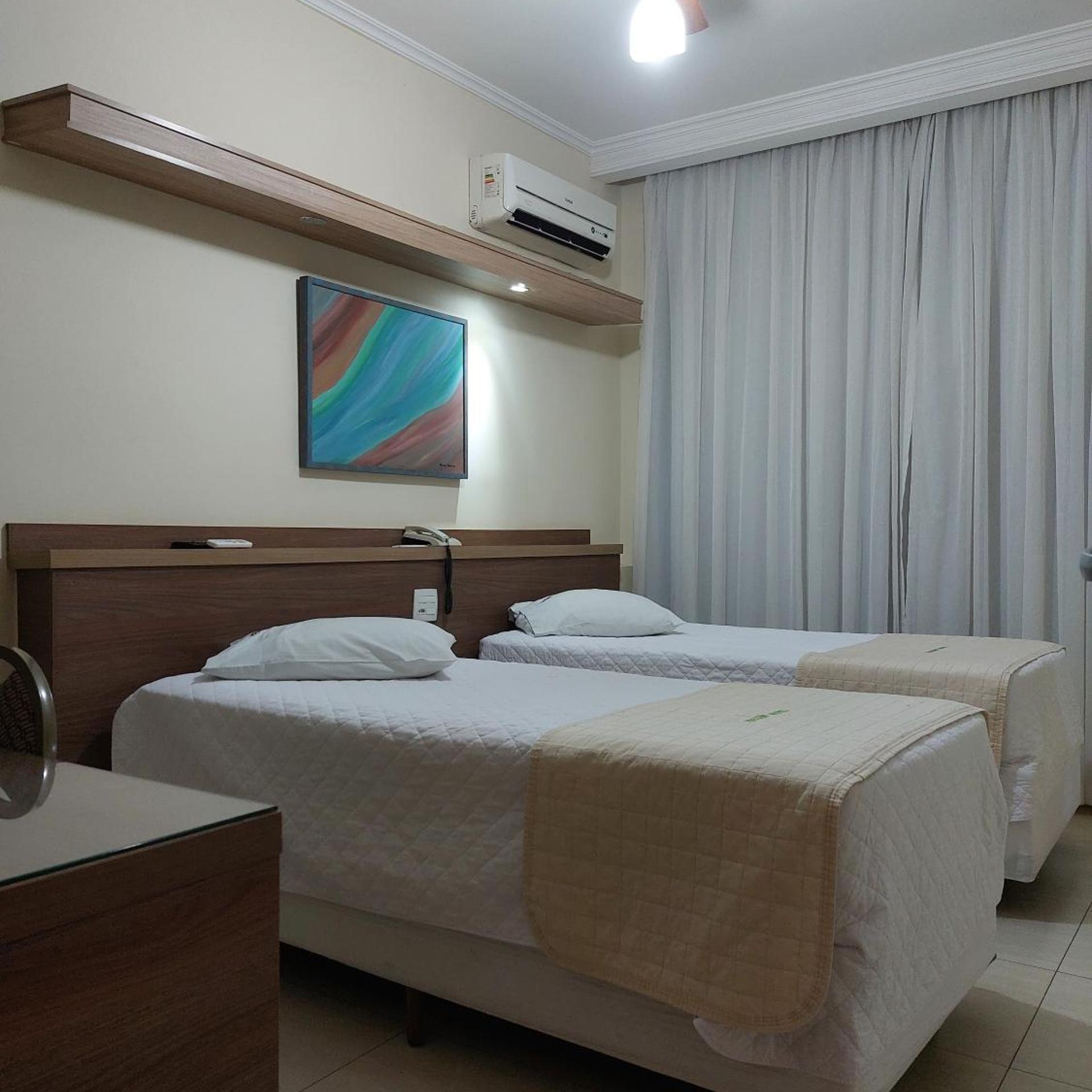 PRINCE HOTEL 25/48