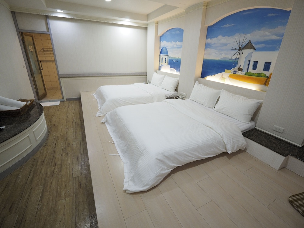 HeYue Hotel 26/55