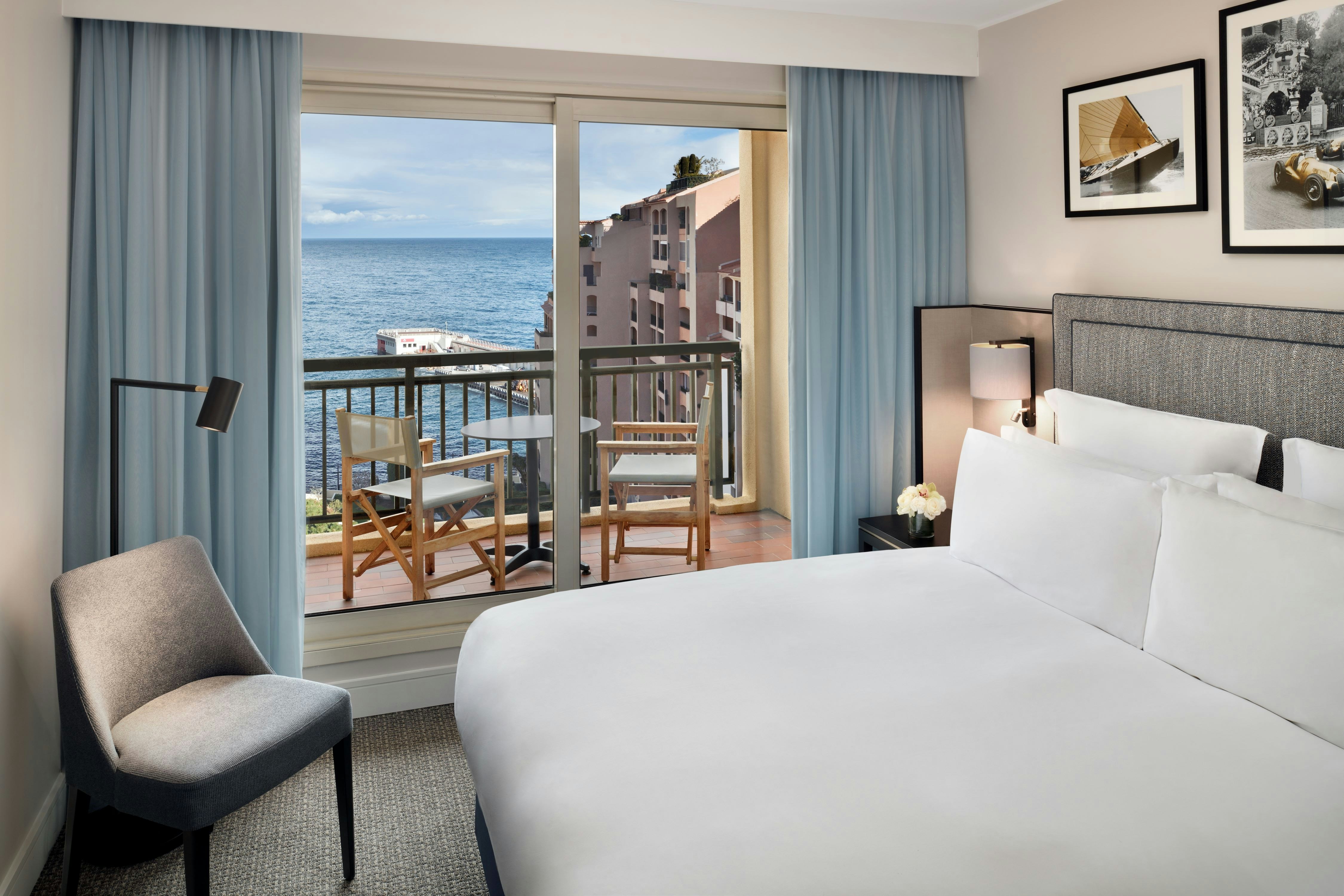 Lifestyle, Suite, Queen Bed