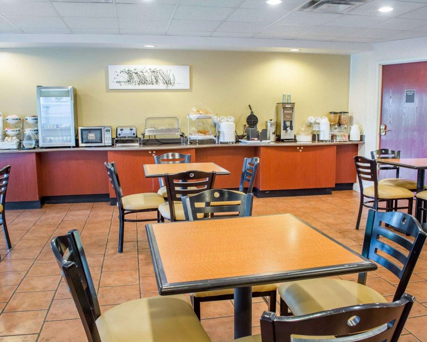 Wingate by Wyndham Dublin Near Claytor Lake State Park 25/38