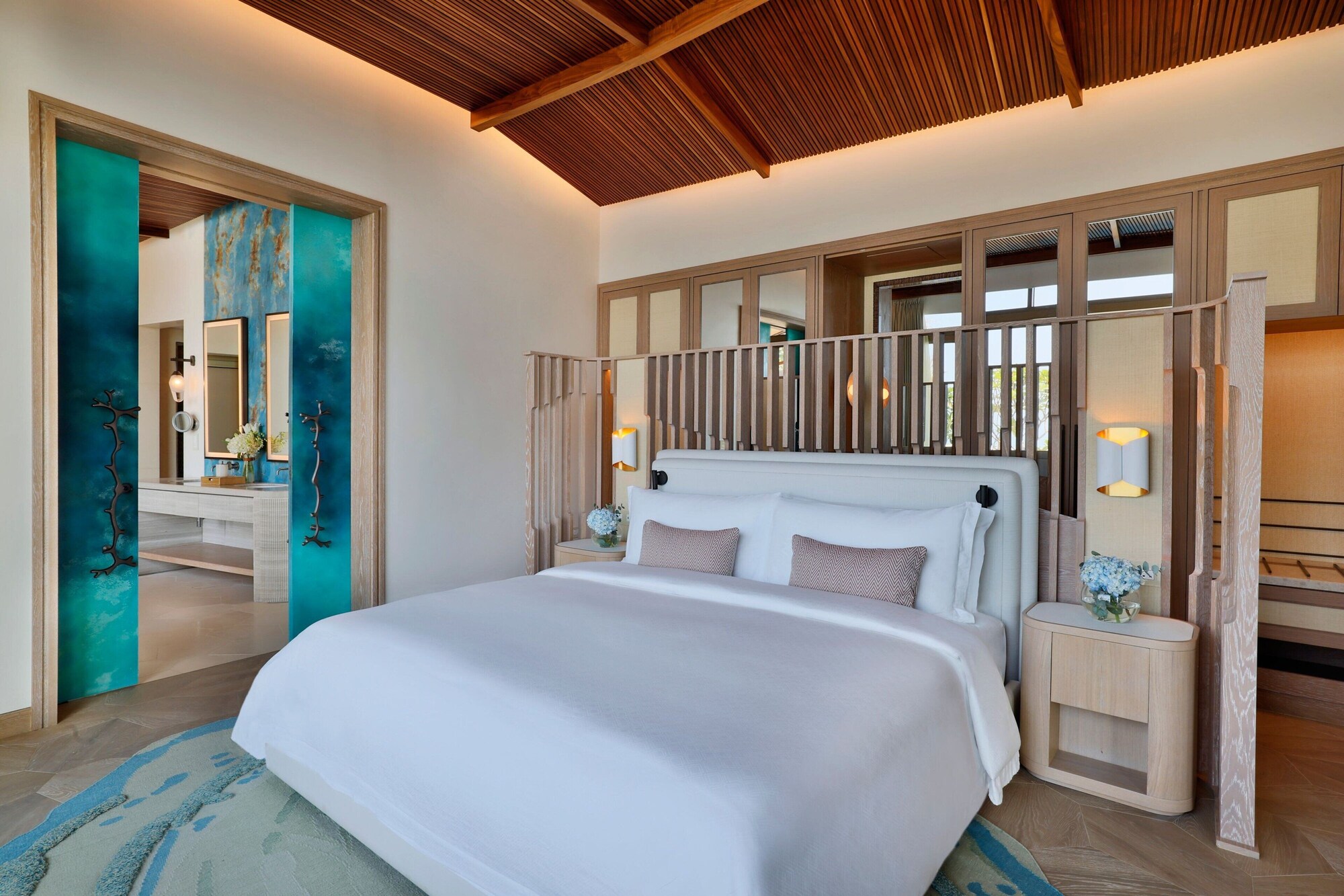 2 Bedrooms, Sunset, Villa, King and Twin Beds