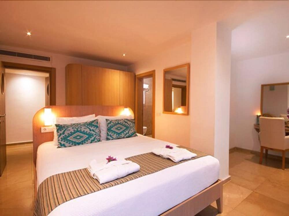 Lighthouse Hotel Kas 24/79