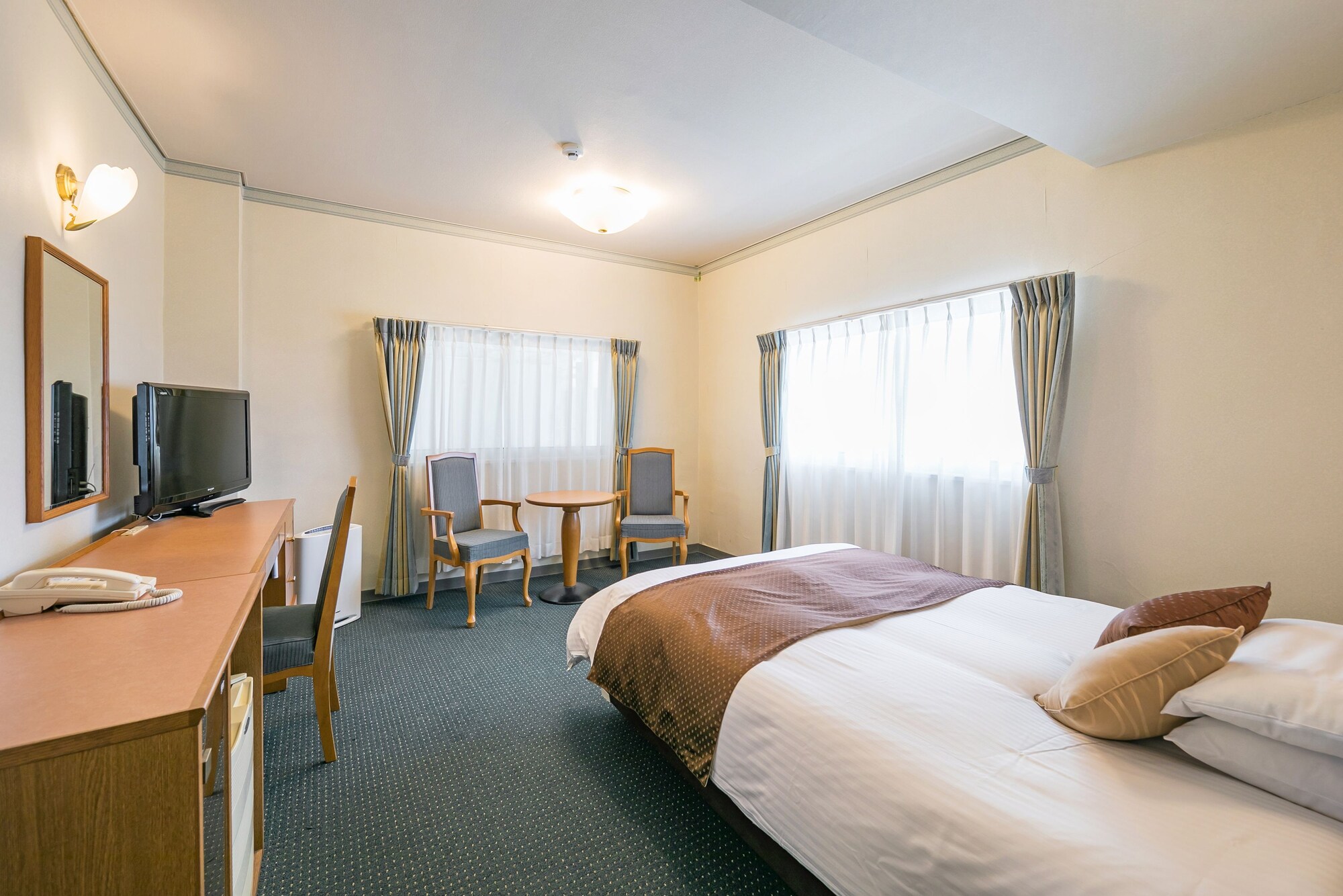 Standard, Single Bed, West Wing