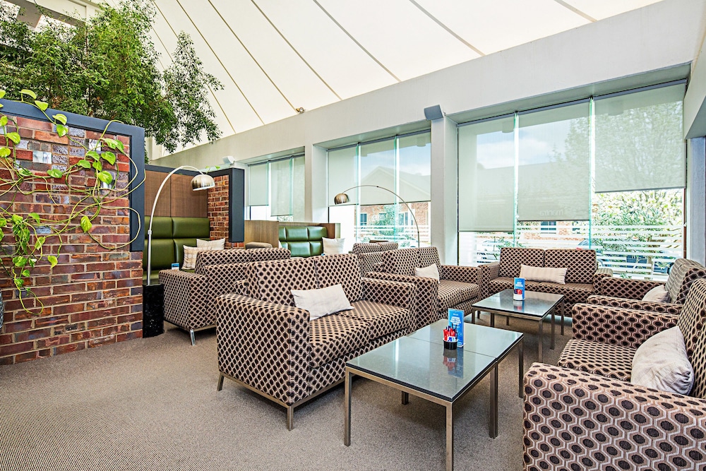 Pavilion Hotel Wagga Wagga 32/34