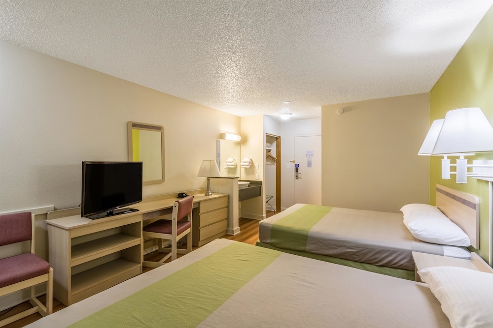 Motel6 Great Falls, MT 24/55