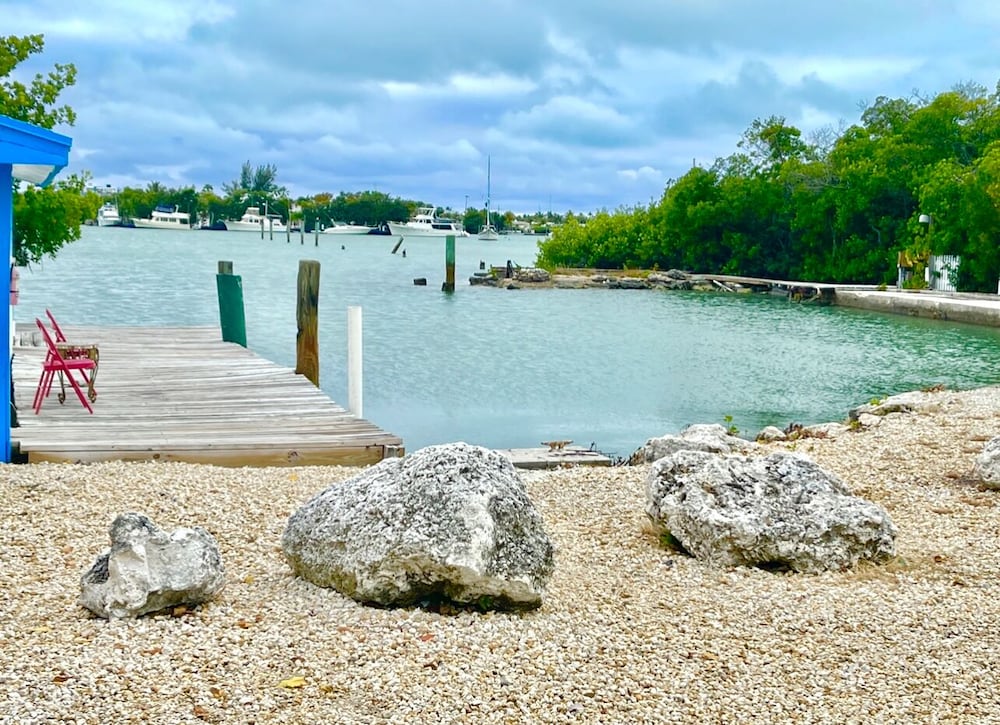 Floating Sea Cove Resort Marina 53/60