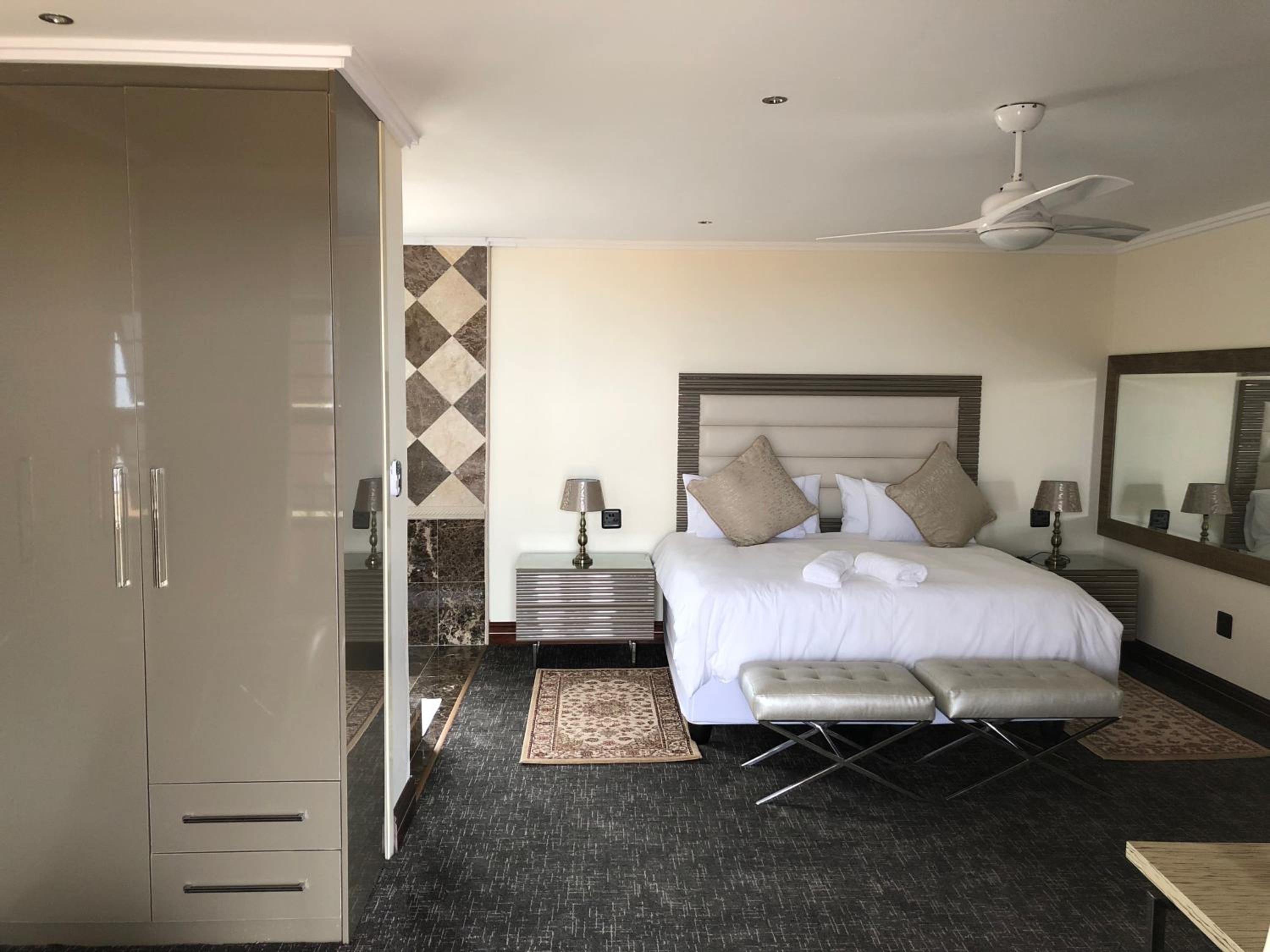 Coral Beach Bed & Breakfast 6/23
