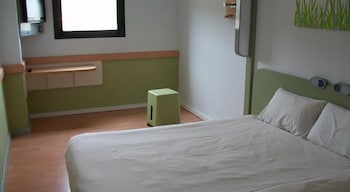 Ibis Girona Costa Brava 32/50