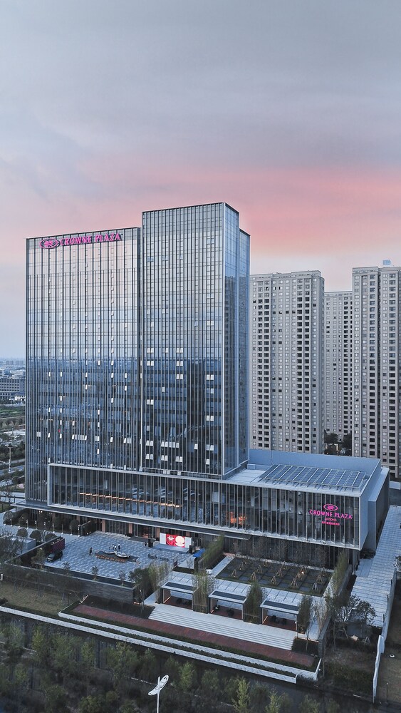 Crowne Plaza Qidong 65/74