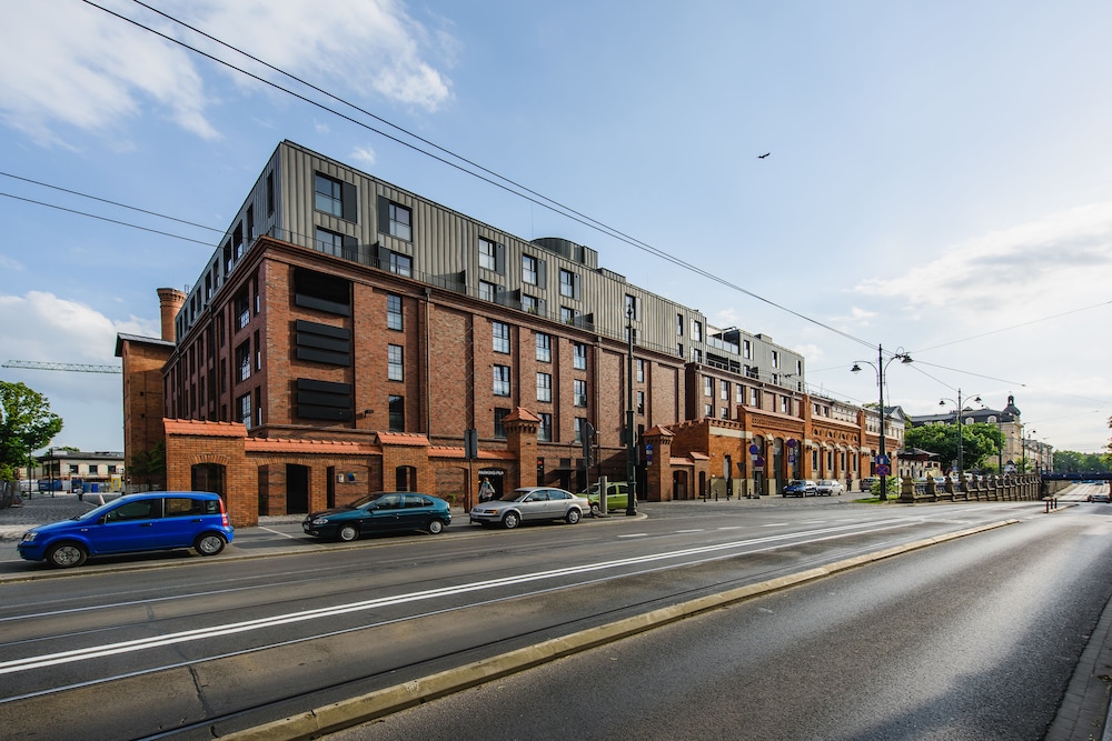 Exclusive Apartments 42/50