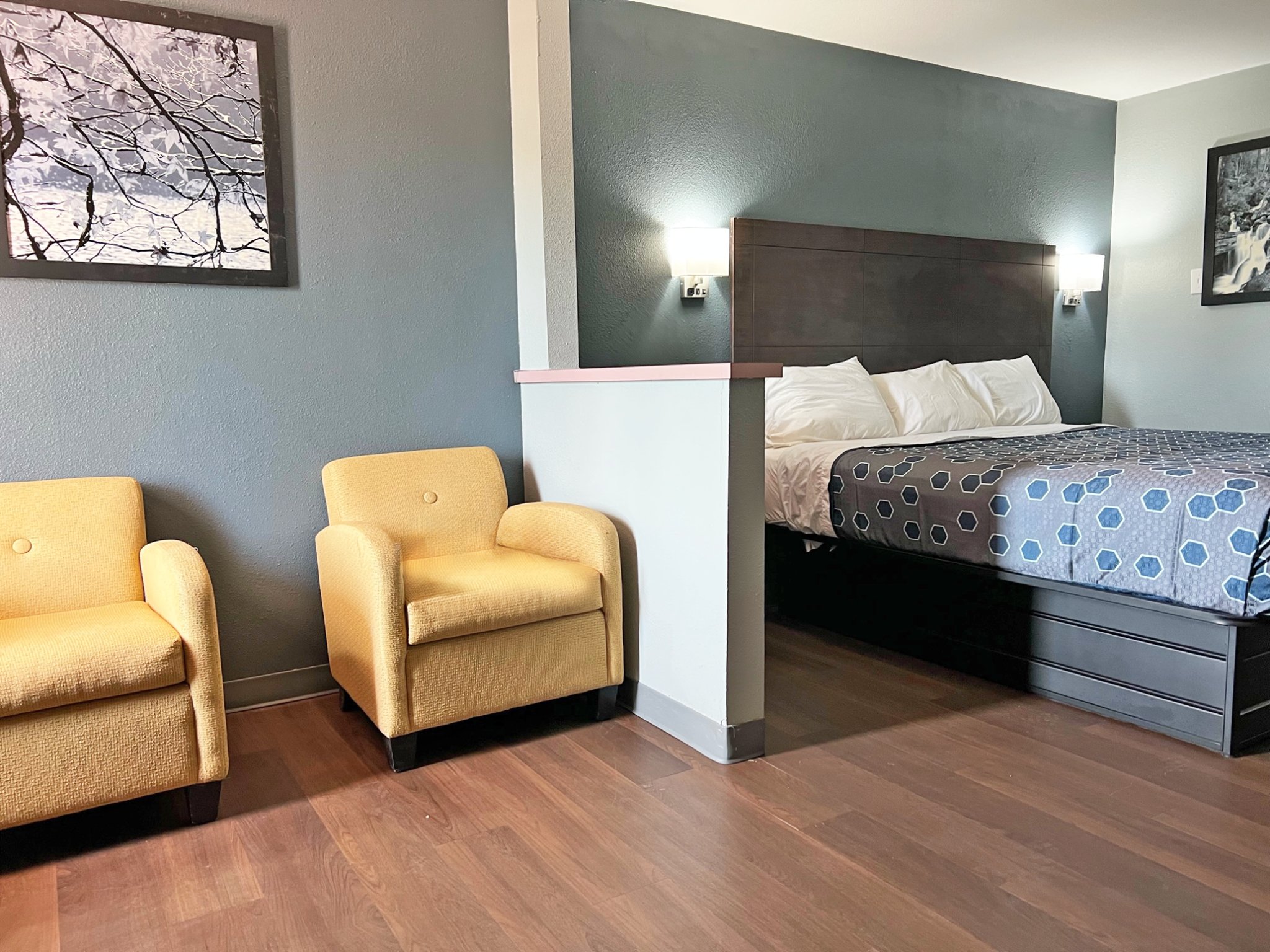 Red Carpet Inn And Suites Newnan 13/18
