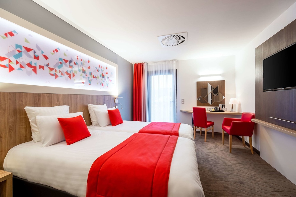 Brit Hotel Figeac 6/52
