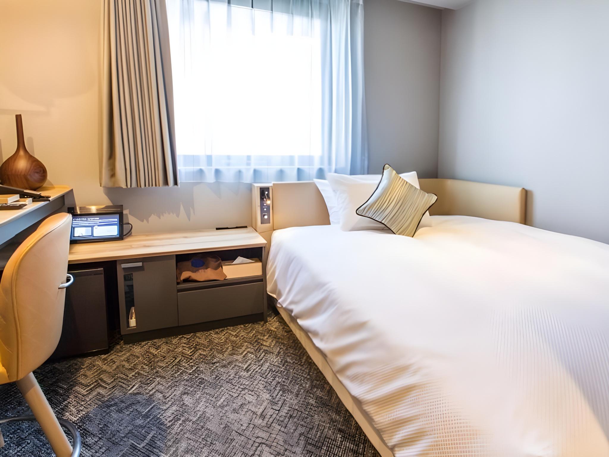Semi Room, Semi Double Bed, Small