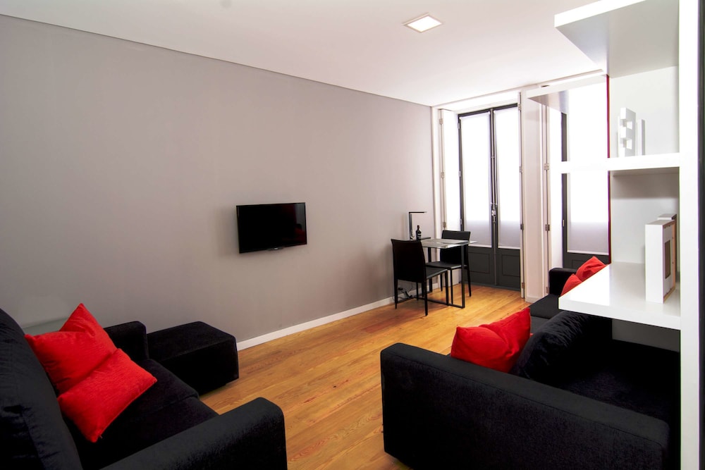 Old City Design Apartments 33/46