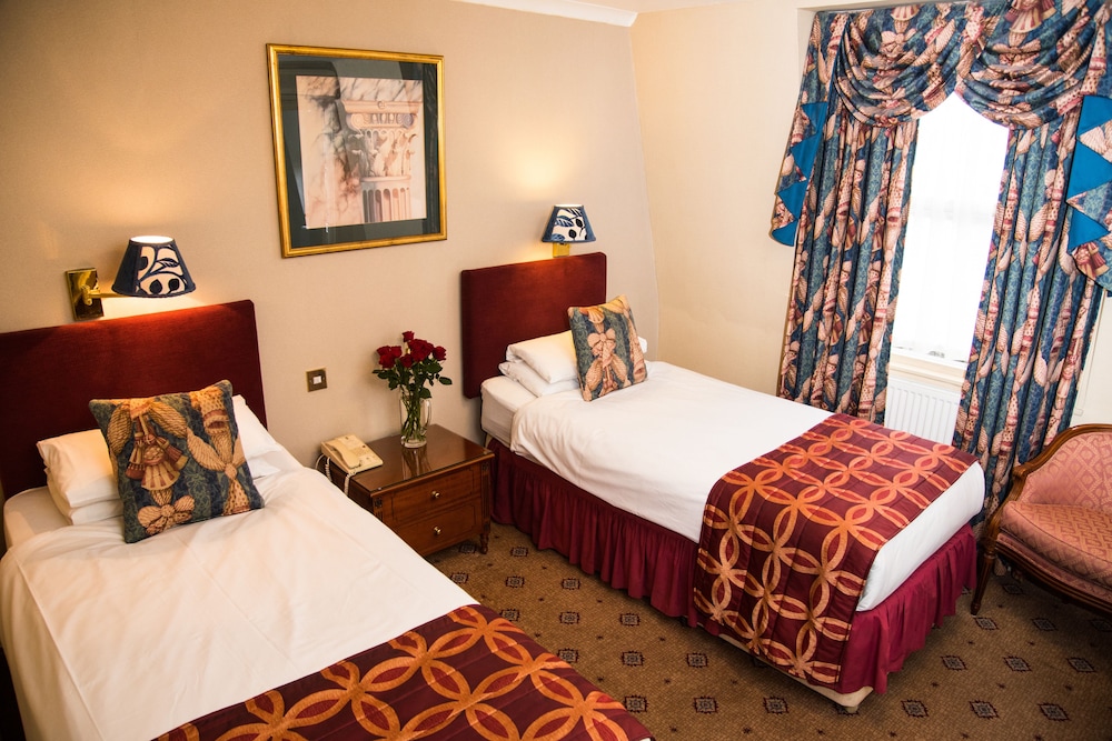 London Lodge Hotel 39/72