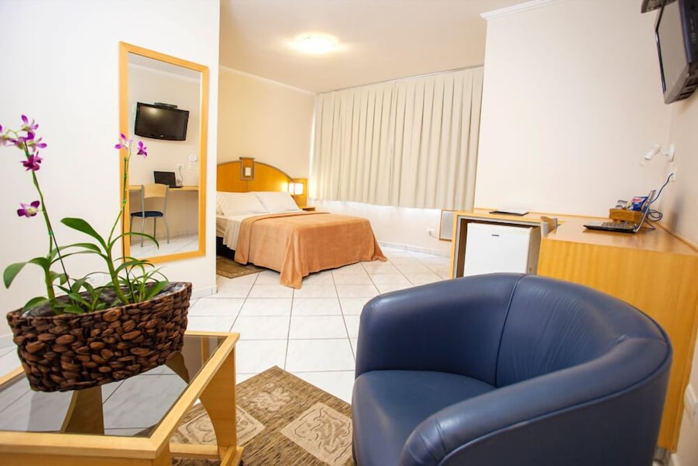 Astron Associado Estoril Hotel 46/64