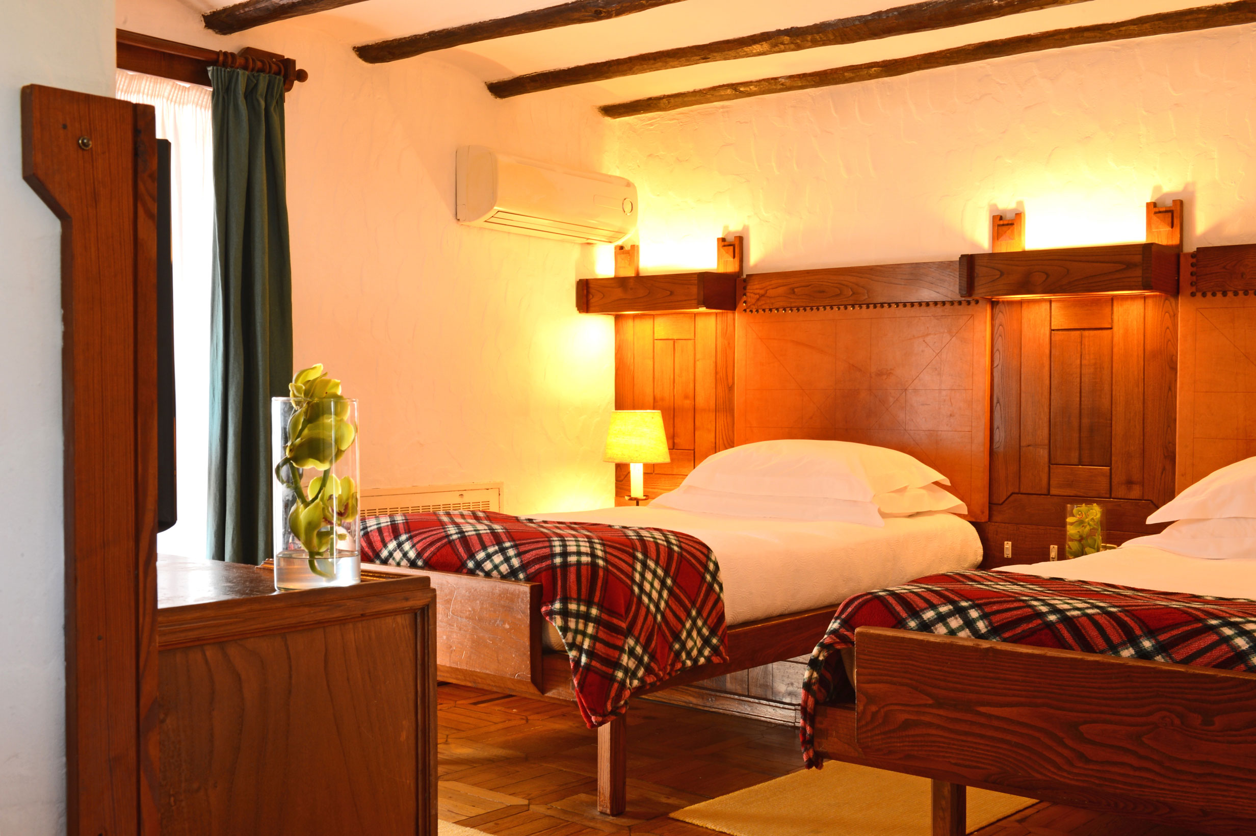 Standard, Double or Twin Bed